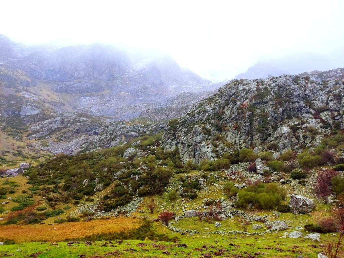 Ferienwohnung La Casita De La Montana Alba de los Cardaños Exterior foto